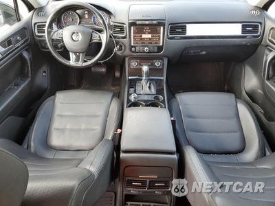 Zdjęcie 8 z 13 samochodu: 2012 VOLKSWAGEN TOUAREG V6 VIN:WVGFF9BP5CD003380 - miniatura