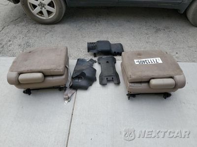 Zdjęcie 12 z 13 samochodu: 2003 GMC YUKON DENALI VIN:1GKEK63U73J332778 - miniatura