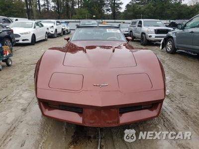 Piąte zdjęcie samochodu w środku: 1981 CHEVROLET CORVETTE VIN:1G1AY8765B5105539 - miniatura