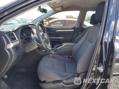 Zdjęcie 7 z 13 samochodu: 2016 TOYOTA HIGHLANDER LE VIN:5TDZARFH9GS019711 - miniatura
