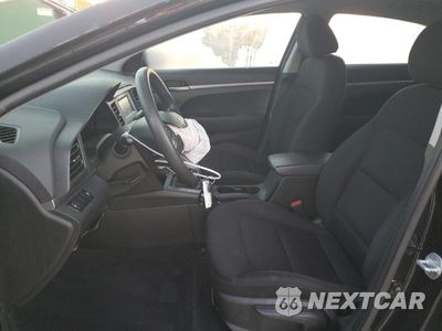 Zdjęcie 7 z 15 samochodu: 2019 HYUNDAI ELANTRA SE VIN:5NPD74LF0KH431982 - miniatura