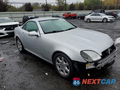 Czwarte zdjęcie samochodu z boku: 2002 MERCEDES-BENZ SLK 230 KOMPRESSOR VIN:WDBKK49F42F261969 - miniatura