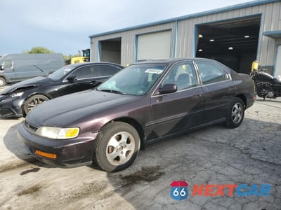 1997 HONDA ACCORD SE 1HGCD5609VA041204 - główne zdjęcie licytacji z USA - miniatura