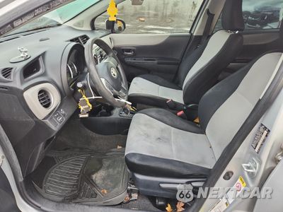 Zdjęcie 7 z 12 samochodu: 2012 TOYOTA YARIS VIN:JTDKTUD32CD531984 - miniatura