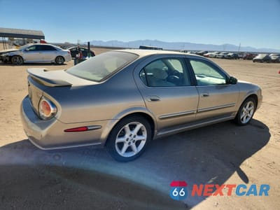 Trzecie zdjęcie samochodu z tyłu: 2002 NISSAN MAXIMA GLE VIN:JN1DA31D72T433904 - miniatura