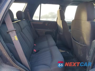 Zdjęcie 11 z 14 samochodu: 2003 CHEVROLET BLAZER VIN:1GNDT13X33K128577 - miniatura