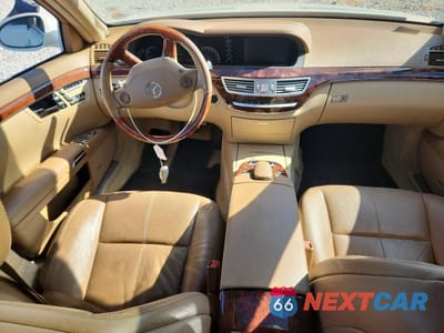 Zdjęcie 8 z 11 samochodu: 2008 MERCEDES-BENZ S 550 VIN:WDDNG71X78A180367 - miniatura