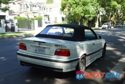 Zdjęcie 12 z 15 samochodu: 1999 BMW M3 VIN:WBSBK933XXEC44240 - miniatura