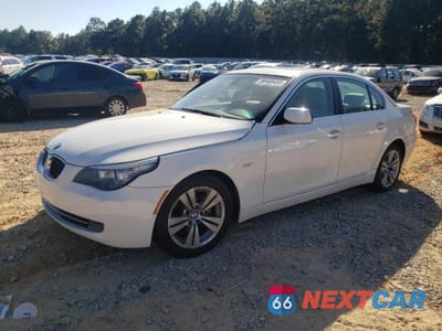 2010 BMW 528 I WBANU5C59AC125980 - główne zdjęcie licytacji z USA - miniatura