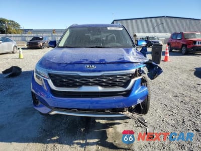 Piąte zdjęcie samochodu w środku: 2021 KIA SELTOS S VIN:KNDEU2AA8M7172738 - miniatura