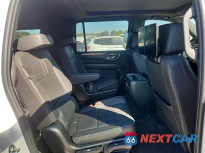 Zdjęcie 11 z 13 samochodu: 2023 CHEVROLET SUBURBAN K1500 RST VIN:1GNSKEKD9PR445866 - miniatura