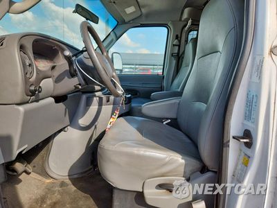 Zdjęcie 7 z 14 samochodu: 2007 FORD ECONOLINE E150 VAN VIN:1FTNE14W27DA86300 - miniatura