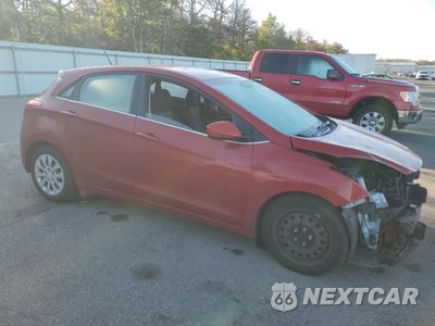 Czwarte zdjęcie samochodu z boku: 2016 HYUNDAI ELANTRA GT VIN:KMHD35LH1GU323026 - miniatura