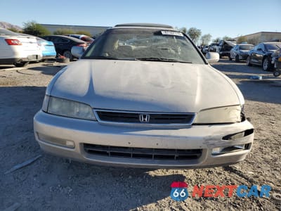 Piąte zdjęcie samochodu w środku: 1997 HONDA ACCORD SE VIN:1HGCD5600VA066010 - miniatura