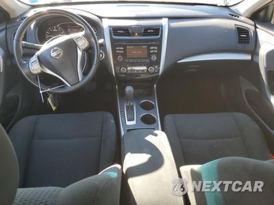 Zdjęcie 8 z 14 samochodu: 2015 NISSAN ALTIMA 2.5 VIN:1N4AL3AP1FC241913 - miniatura
