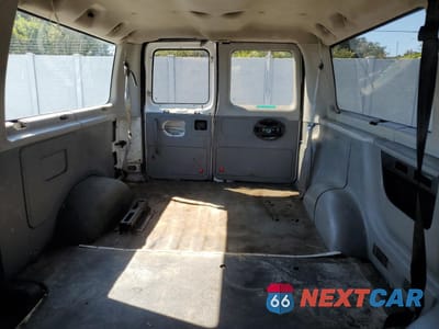 Zdjęcie 10 z 15 samochodu: 2009 FORD ECONOLINE E350 SUPER DUTY WAGON VIN:1FBNE31L89DA55131 - miniatura