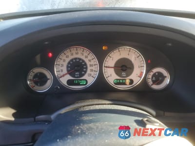 Zdjęcie 9 z 13 samochodu: 2001 CHRYSLER TOWN & COUNTRY LIMITED VIN:2C8GP64L11R208539 - miniatura