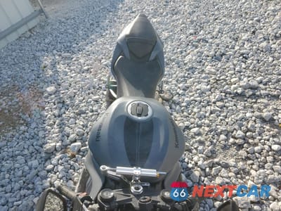 Piąte zdjęcie samochodu w środku: 2025 KAWASAKI ZX636 K VIN:JKBZXJK10SA011338 - miniatura