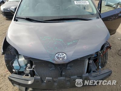Zdjęcie 12 z 14 samochodu: 2012 TOYOTA SIENNA XLE VIN:5TDYK3DC8CS279265 - miniatura