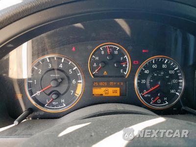 Zdjęcie 9 z 14 samochodu: 2010 NISSAN ARMADA SE VIN:5N1BA0ND0AN619036 - miniatura