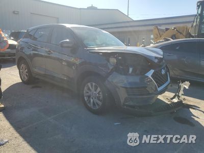 Czwarte zdjęcie samochodu z boku: 2019 HYUNDAI TUCSON SE VIN:KM8J23A44KU079987 - miniatura