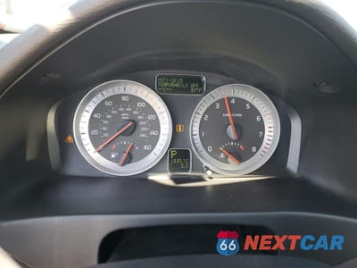 Zdjęcie 9 z 13 samochodu: 2011 VOLVO C70 T5 VIN:YV1672MC3BJ108951 - miniatura