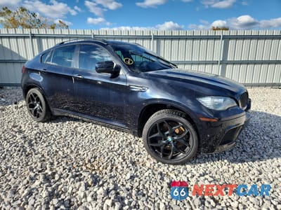Czwarte zdjęcie samochodu z boku: 2012 BMW X6 M VIN:5YMGZ0C5XCLL29682 - miniatura