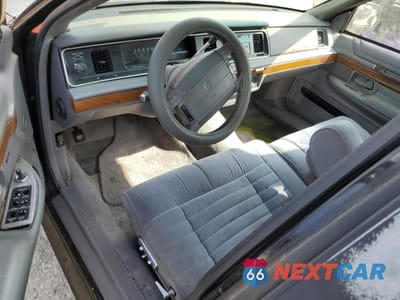 Zdjęcie 8 z 12 samochodu: 1995 MERCURY GRAND MARQUIS GS VIN:2MELM74W0RX612480 - miniatura