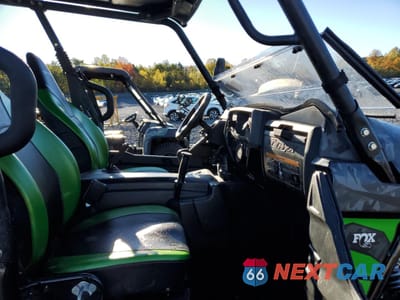 Piąte zdjęcie samochodu w środku: 2023 KAWASAKI KRT 800 TERYX 4 VIN:JKBRTCJ13PB508880 - miniatura