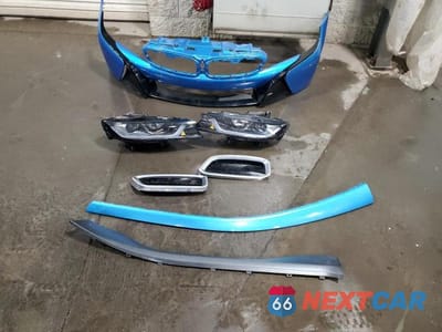 Zdjęcie 12 z 13 samochodu: 2016 BMW I8 VIN:WBY2Z2C54GV674925 - miniatura