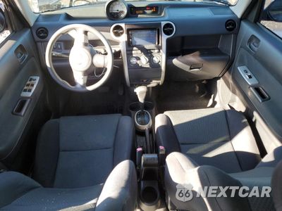 Zdjęcie 8 z 14 samochodu: 2006 TOYOTA SCION XB VIN:JTLKT324064115947 - miniatura