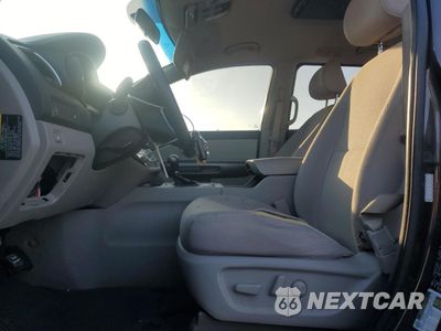 Zdjęcie 7 z 13 samochodu: 2016 KIA SEDONA LX VIN:KNDMB5C11G6120104 - miniatura