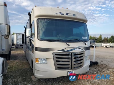 2015 FORD F53 1F65F5DYXF0A04599 - główne zdjęcie licytacji z USA - miniatura
