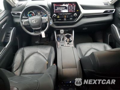 Zdjęcie 8 z 13 samochodu: 2021 TOYOTA HIGHLANDER HYBRID PLATINUM VIN:5TDEBRCH8MS028654 - miniatura