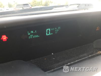 Zdjęcie 9 z 14 samochodu: 2004 TOYOTA PRIUS VIN:JTDKB20U840020035 - miniatura
