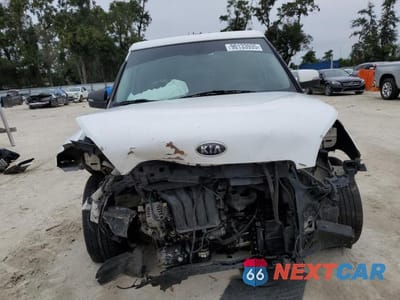 Piąte zdjęcie samochodu w środku: 2012 KIA SOUL + VIN:KNDJT2A64C7388517 - miniatura