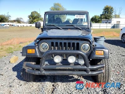 Piąte zdjęcie samochodu w środku: 2001 JEEP WRANGLER / TJ SPORT VIN:1J4FA49S41P342444 - miniatura