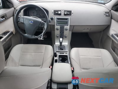 Zdjęcie 8 z 12 samochodu: 2010 VOLVO S40 2.4I VIN:YV1390MS0A2490423 - miniatura