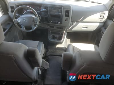 Zdjęcie 8 z 13 samochodu: 2018 NISSAN NV 1500 DELIVERY VAN VIN:1N6BF0KM9JN818528 - miniatura