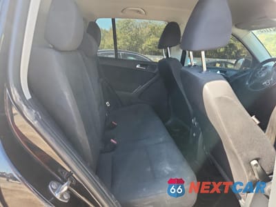 Zdjęcie 11 z 13 samochodu: 2015 VOLKSWAGEN TIGUAN S VIN:WVGAV7AX3FW551857 - miniatura