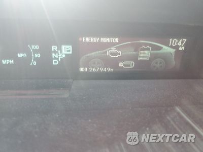 Zdjęcie 9 z 14 samochodu: 2013 TOYOTA PRIUS VIN:JTDKN3DU2D0342676 - miniatura