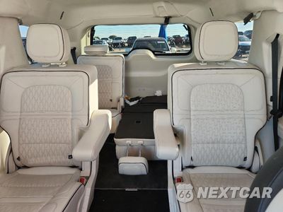 Zdjęcie 10 z 16 samochodu: 2022 LINCOLN NAVIGATOR BLACK LABEL VIN:5LMJJ2TT0NEL17198 - miniatura