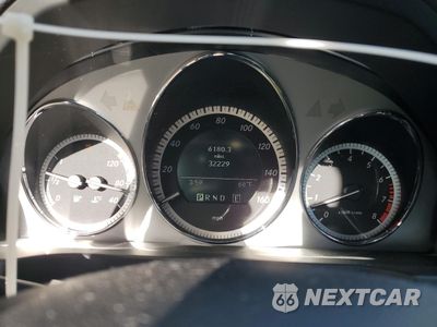 Zdjęcie 9 z 13 samochodu: 2011 MERCEDES-BENZ C 300 VIN:WDDGF5EB6BA508478 - miniatura