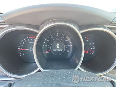 Zdjęcie 9 z 12 samochodu: 2015 KIA OPTIMA LX VIN:5XXGM4A73FG436760 - miniatura