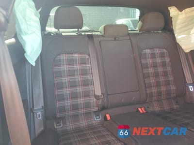 Zdjęcie 10 z 13 samochodu: 2015 VOLKSWAGEN GTI VIN:3VWT47AU4FM090025 - miniatura