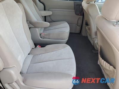 Zdjęcie 11 z 13 samochodu: 2011 KIA SEDONA LX VIN:KNDMG4C78B6414012 - miniatura