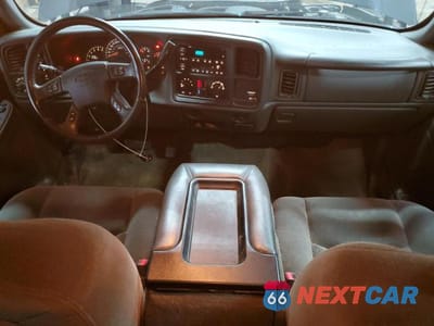 Zdjęcie 8 z 11 samochodu: 2004 CHEVROLET SILVERADO K1500 VIN:1GCEK19T04E136527 - miniatura