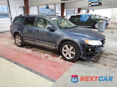 Czwarte zdjęcie samochodu z boku: 2008 VOLVO XC70 VIN:YV4BZ982881016698 - miniatura