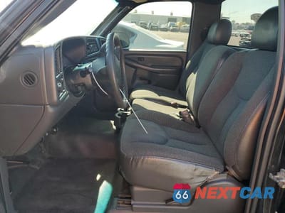 Zdjęcie 7 z 11 samochodu: 2006 GMC NEW SIERRA C1500 VIN:3GTEC14X86G174753 - miniatura