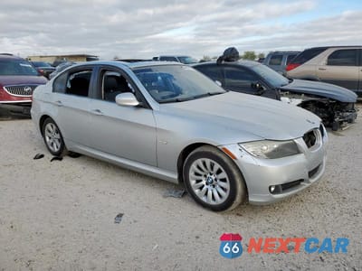 Czwarte zdjęcie samochodu z boku: 2009 BMW 328 I VIN:WBAPH73589A172188 - miniatura